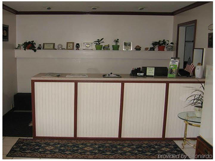 Red Carpet Inn And Suites Plymouth Interno foto